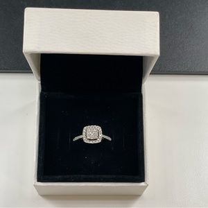 Diamond ring 0.50 ct in 10k white gold